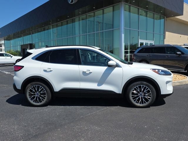 2021 Ford Escape Plug-In Hybrid Titanium