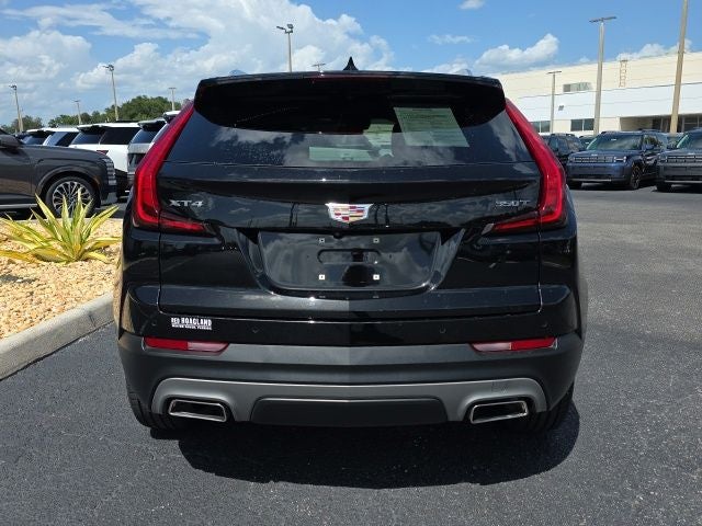 2023 Cadillac XT4 Premium Luxury