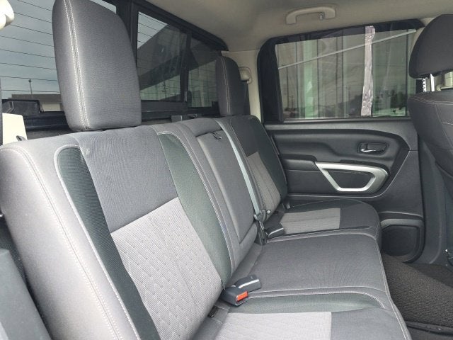2023 Nissan Titan SV