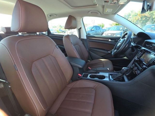 2022 Volkswagen Passat 2.0T Limited Edition
