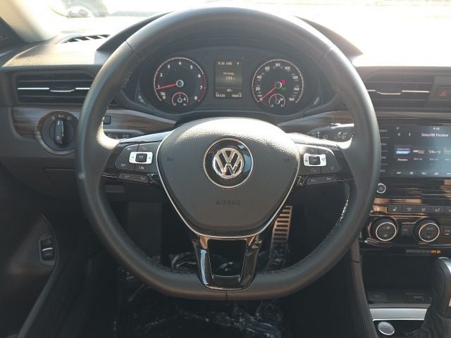 2022 Volkswagen Passat 2.0T Limited Edition