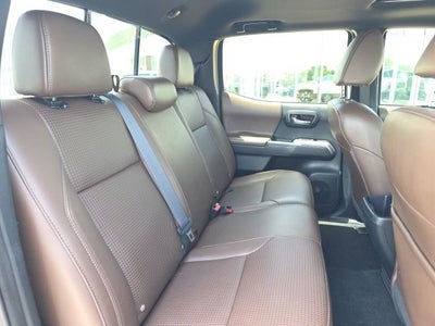 2017 Toyota Tacoma Limited V6