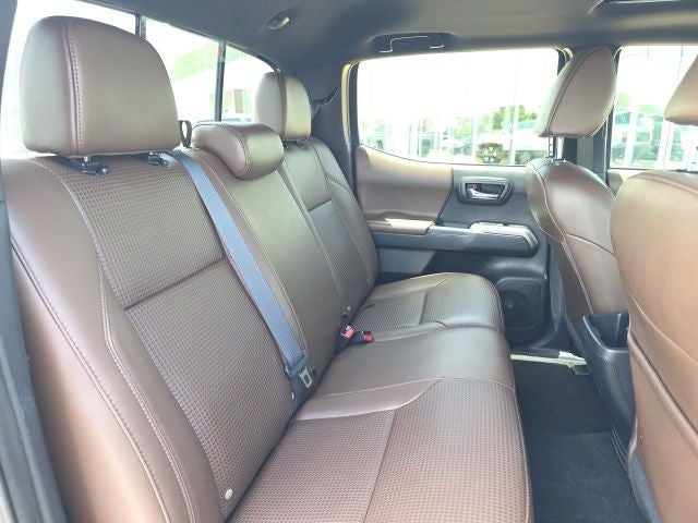 2017 Toyota Tacoma Limited V6
