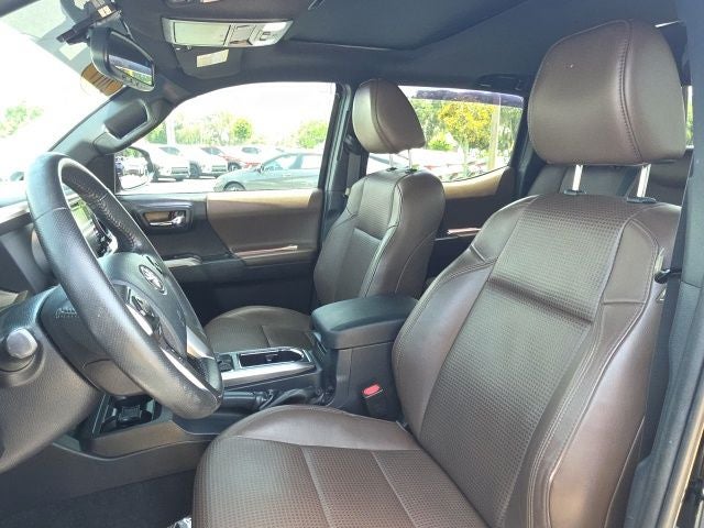 2017 Toyota Tacoma Limited V6