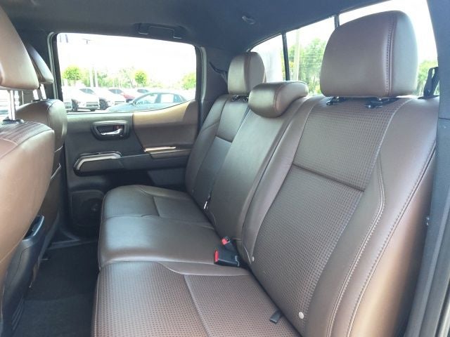 2017 Toyota Tacoma Limited V6