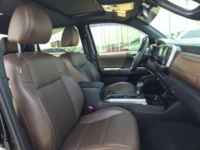 2017 Toyota Tacoma Limited V6