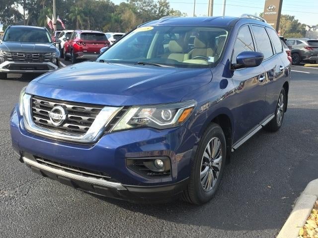 2018 Nissan Pathfinder SV