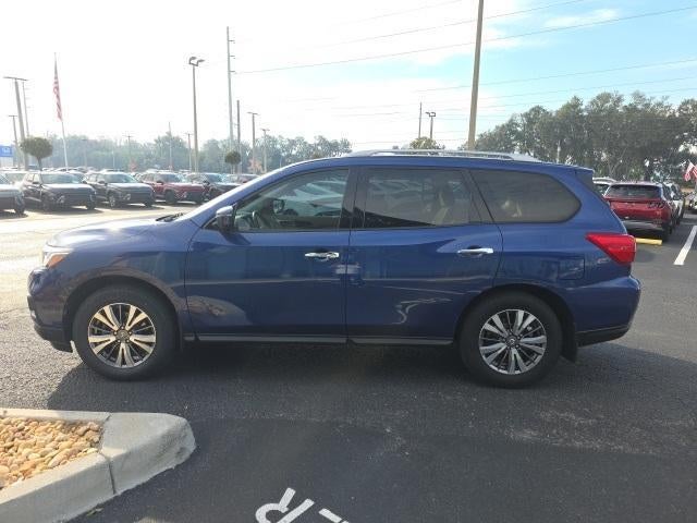 2018 Nissan Pathfinder SV