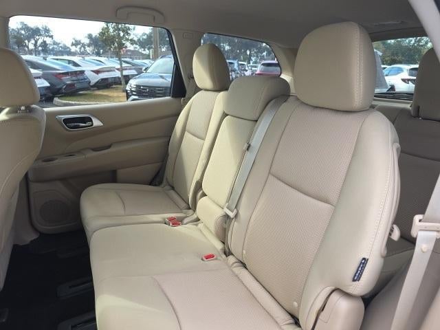 2018 Nissan Pathfinder SV