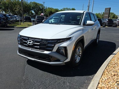 2026 Hyundai TUCSON SE FWD