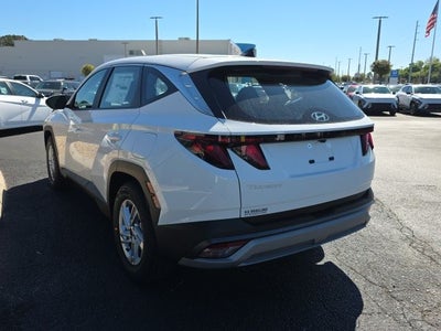 2026 Hyundai TUCSON SE FWD