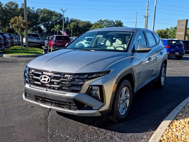 2026 Hyundai TUCSON SE FWD