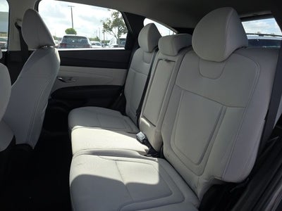 2026 Hyundai TUCSON SE FWD