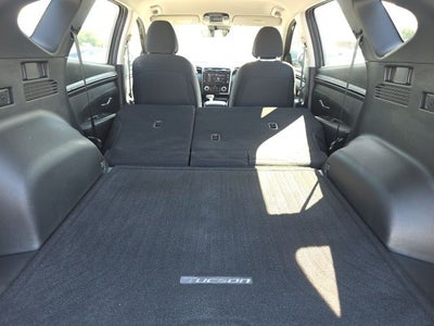 2024 Hyundai TUCSON SE