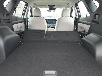 2026 Hyundai TUCSON SE FWD