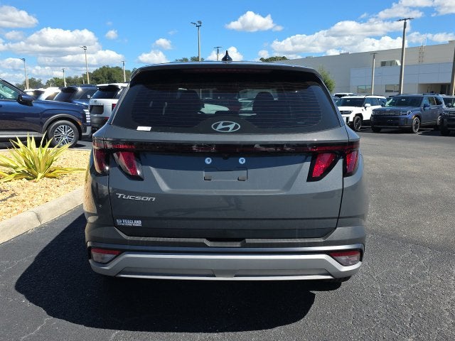 2026 Hyundai TUCSON SE FWD
