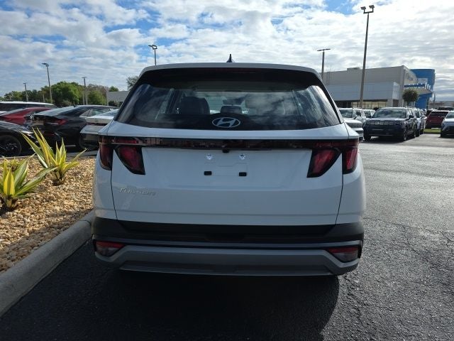 2026 Hyundai TUCSON SE FWD