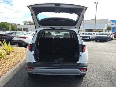 2026 Hyundai TUCSON SE FWD