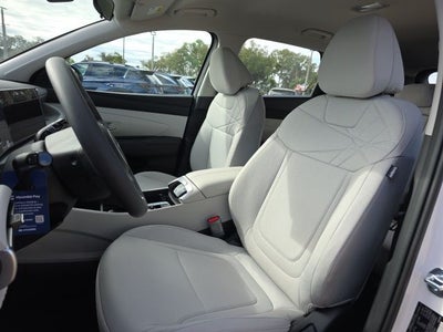 2026 Hyundai TUCSON SE FWD