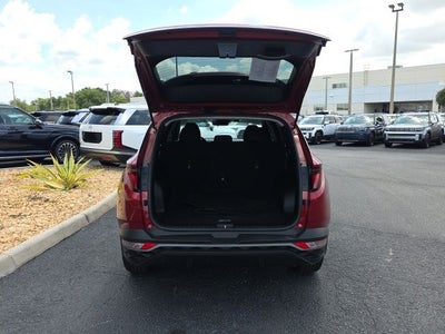 2024 Hyundai TUCSON SE