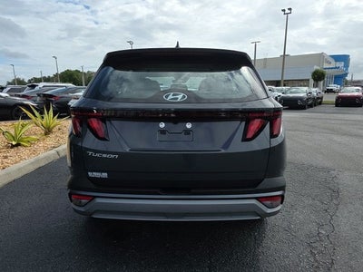 2026 Hyundai TUCSON SE FWD