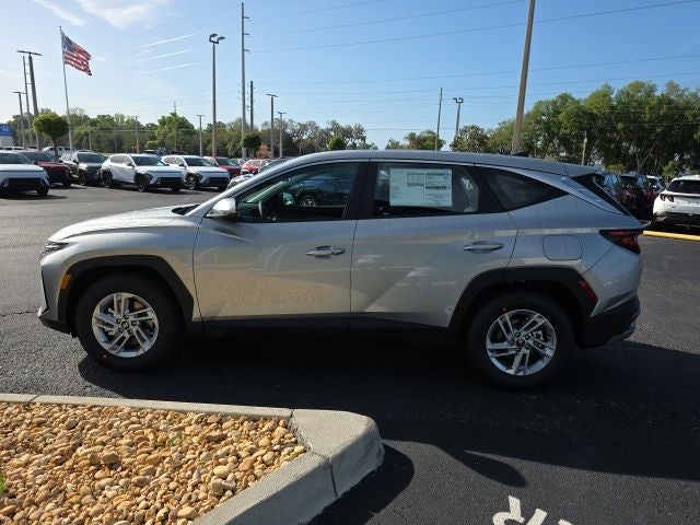 2026 Hyundai TUCSON SE FWD