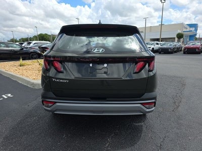 2026 Hyundai TUCSON SE FWD