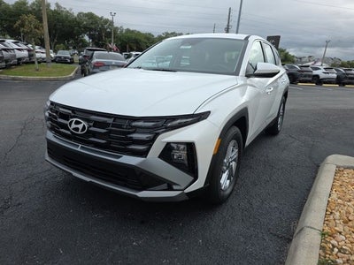 2026 Hyundai TUCSON SE FWD