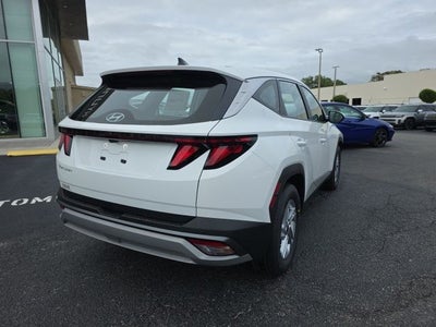 2026 Hyundai TUCSON SE FWD