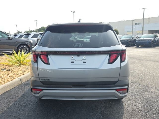 2026 Hyundai TUCSON SEL FWD
