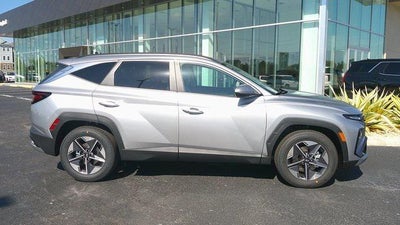 2026 Hyundai TUCSON SEL FWD