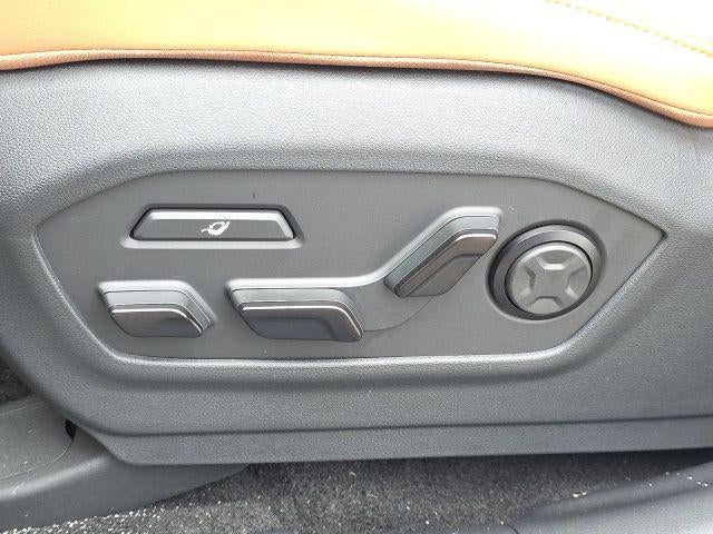 2026 Hyundai SANTA FE HYBRID Calligraphy FWD