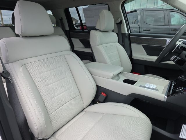 2026 Hyundai SANTA FE HYBRID Calligraphy FWD