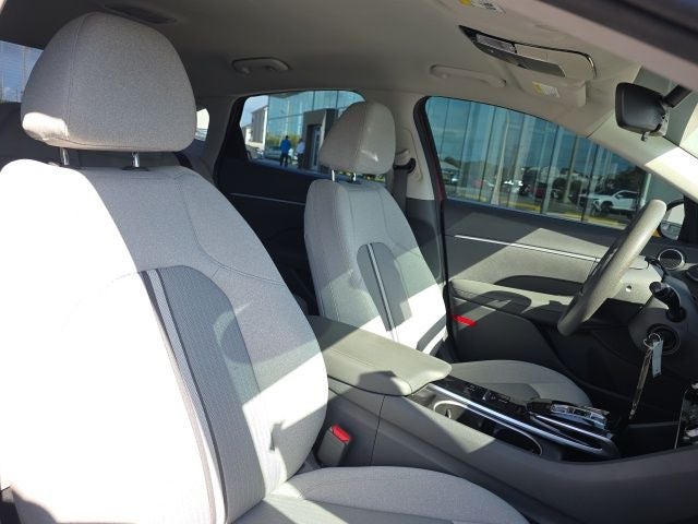 2021 Hyundai SONATA SE