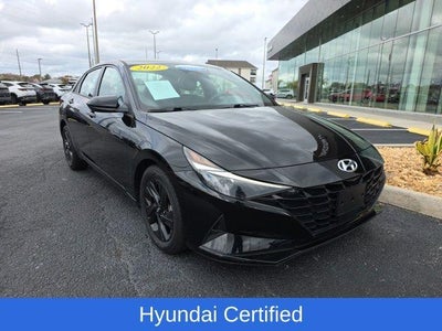 2022 Hyundai ELANTRA SEL