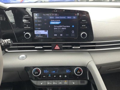 2022 Hyundai ELANTRA SEL