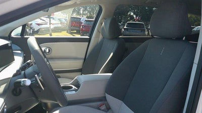 2026 Hyundai IONIQ 9 SE AWD