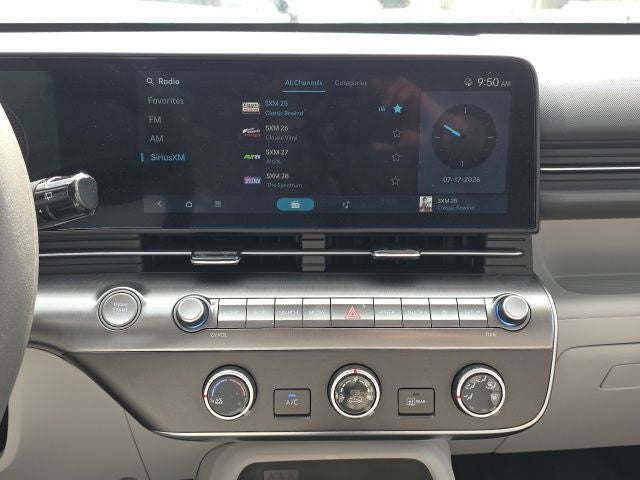 2025 Hyundai KONA SE