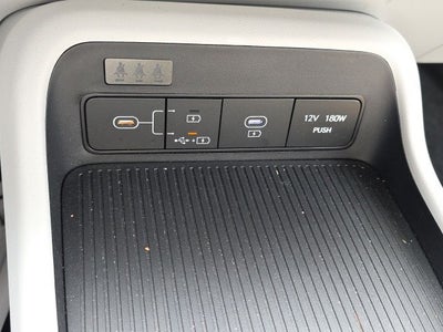 2025 Hyundai KONA SE