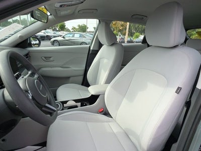 2025 Hyundai KONA SE