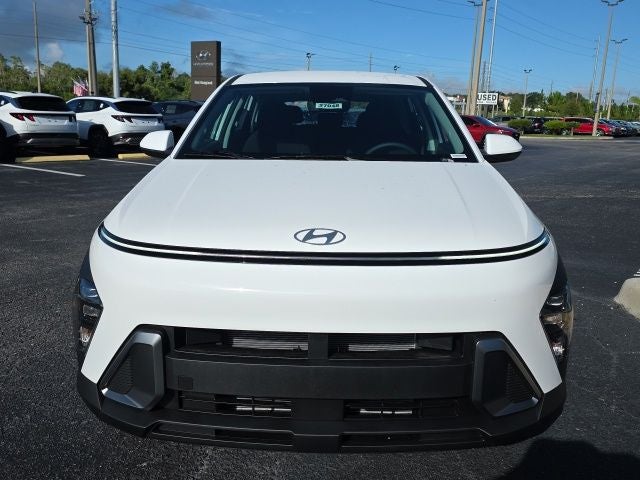 2027 Hyundai KONA SE FWD