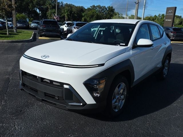 2027 Hyundai KONA SE FWD