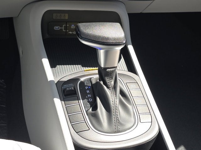2027 Hyundai KONA SE FWD