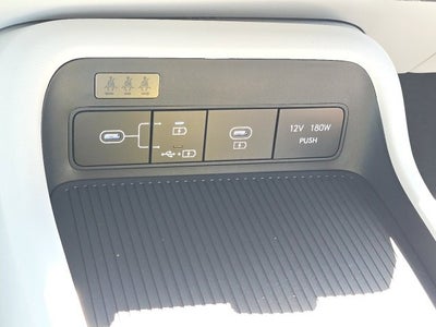 2027 Hyundai KONA SE FWD