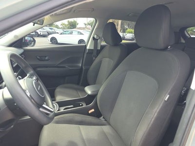 2024 Hyundai KONA SE