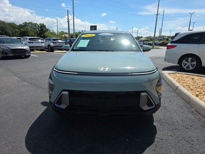 2025 Hyundai KONA SE