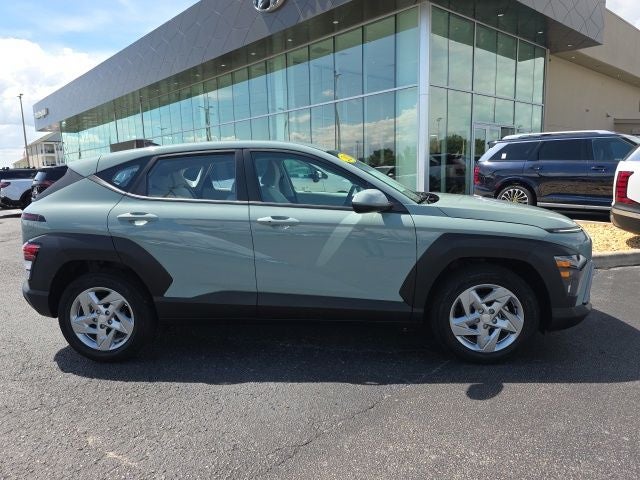 2025 Hyundai KONA SE