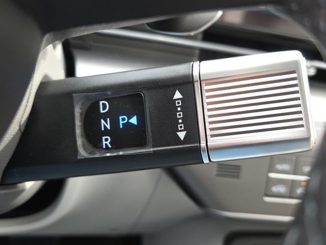 2026 Hyundai KONA SEL Premium FWD *Ltd Avail*