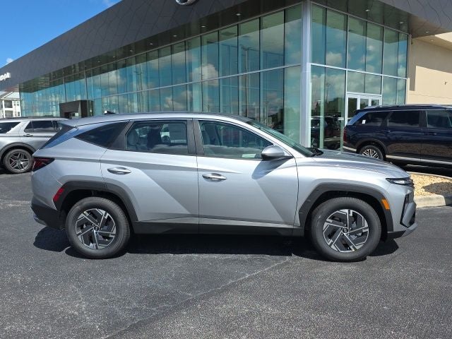 2026 Hyundai TUCSON HYBRID SE