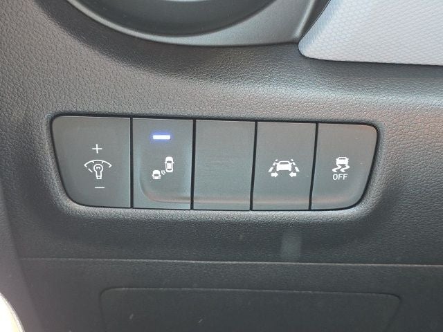 2021 Hyundai KONA SEL